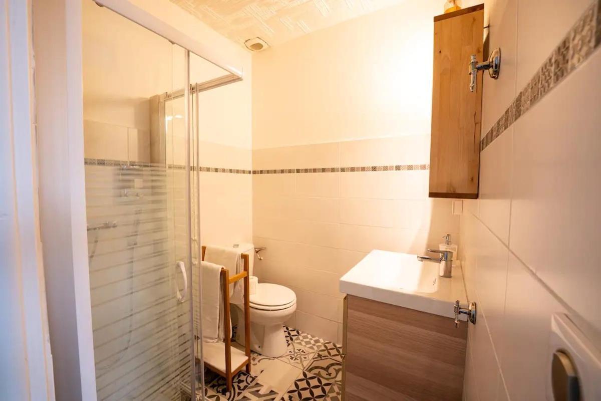 Appartement N2 Centre Village, Clim, Parking Gratuit Aigues-Mortes Ngoại thất bức ảnh